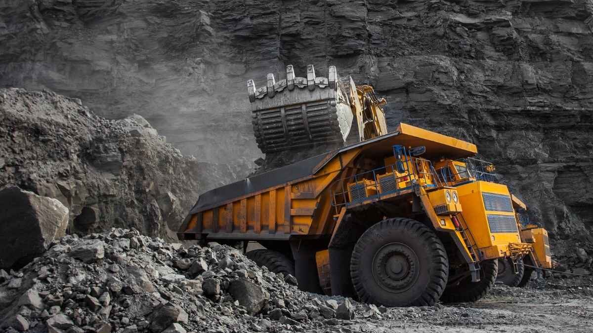 Get a FIFO Job Without Experience