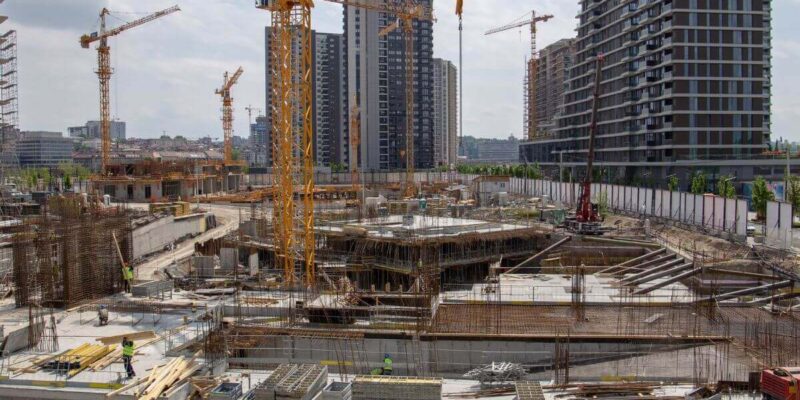 How to Get Construction Work in Australia